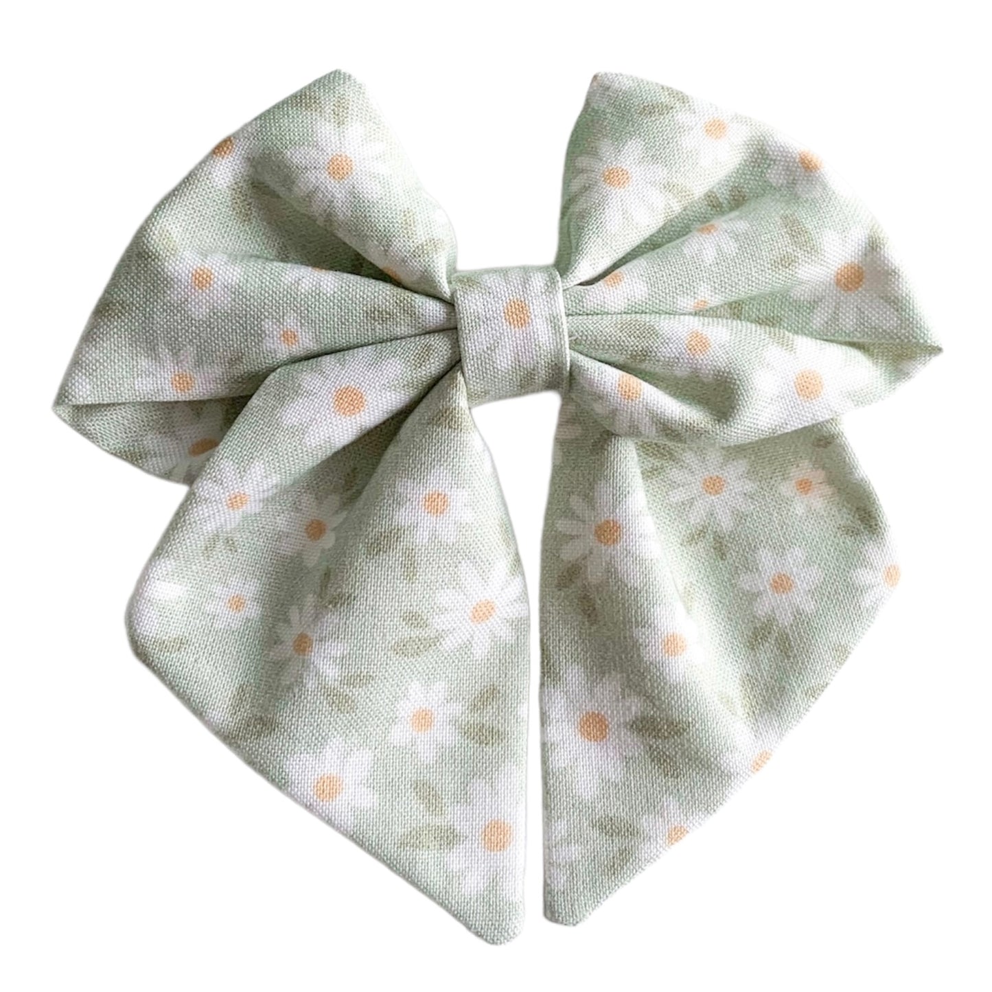 Daisy chain sailor bow