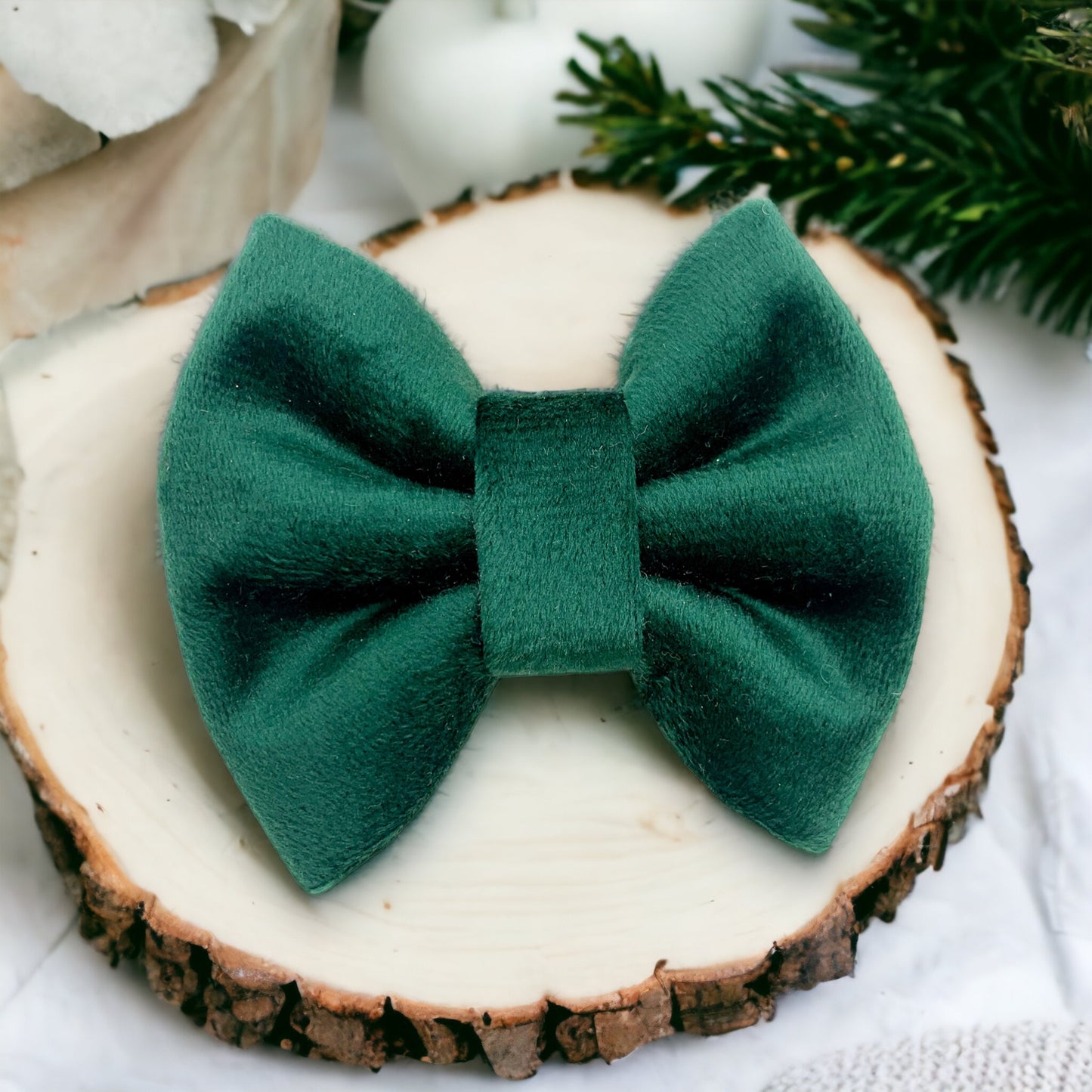 Mistletoe Green velvet bow tie