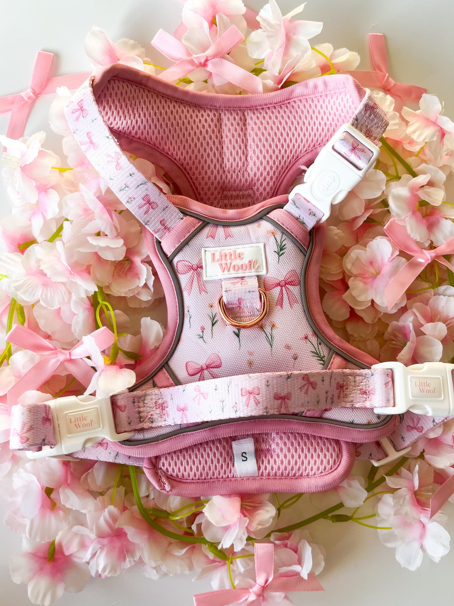Bows & Bouquets 3-click dog harness