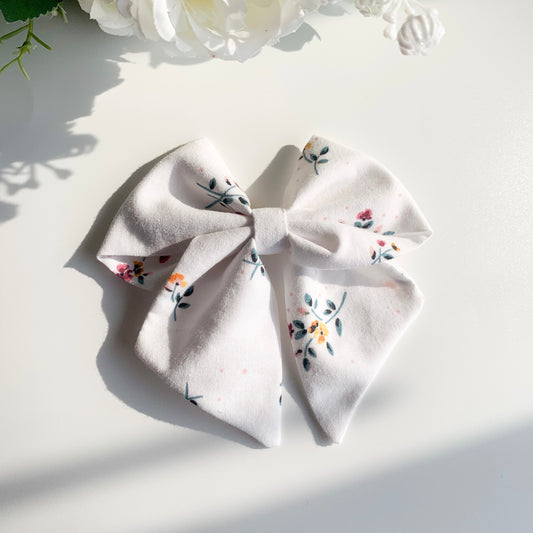Flo - Floral sailor bow